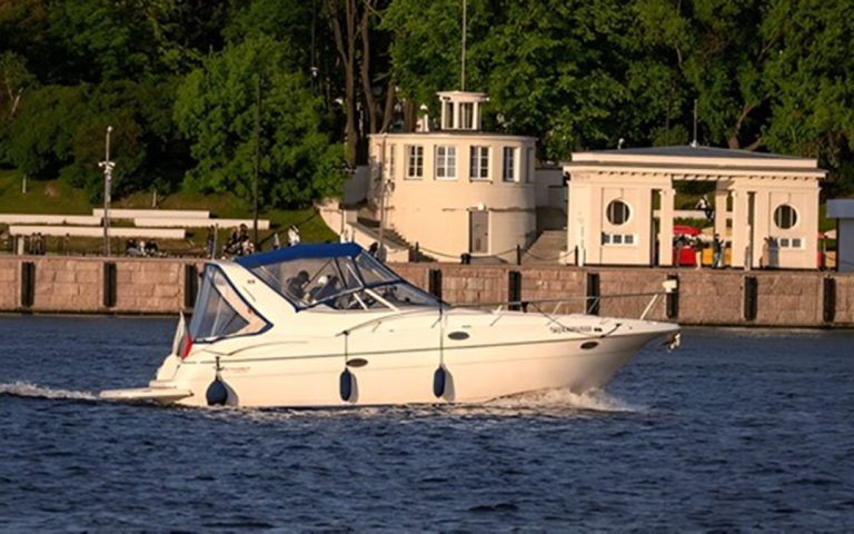 private boat tours sydney